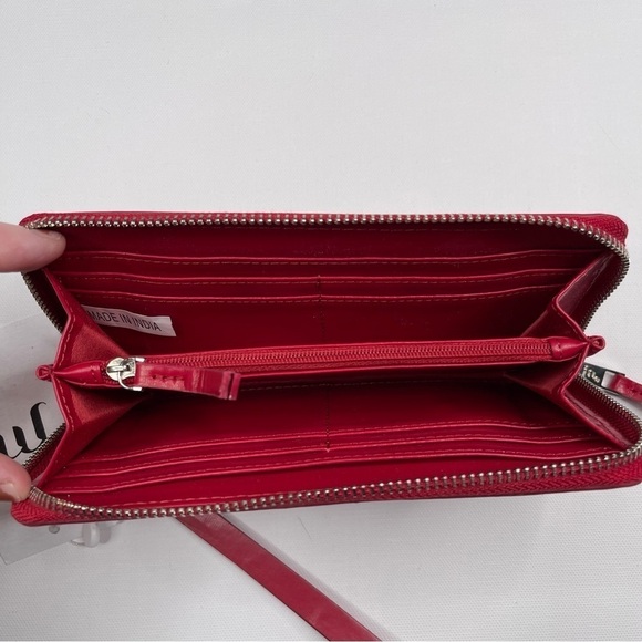 Jennifer Moore Wristlet Clutch Bag Wallet Purse Berry Red Vegan Leather New - Picture 9 of 12